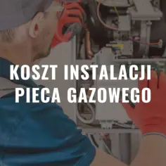 Hydraulik w czerwonych rękawicach montuje piec gazowy. Dowiedz się, ile bierze hydraulik za podłączenie pieca gazowego.
