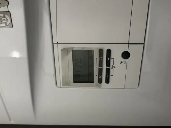 Jak uzupełnić wodę w kotle Vaillant? Błąd F.22 - instrukcja